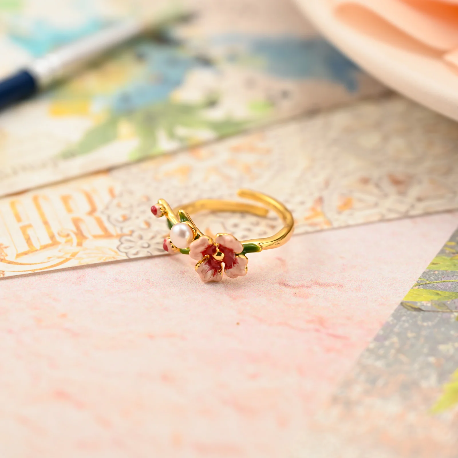 Floral Elegance: The Perfect Bloom Ring